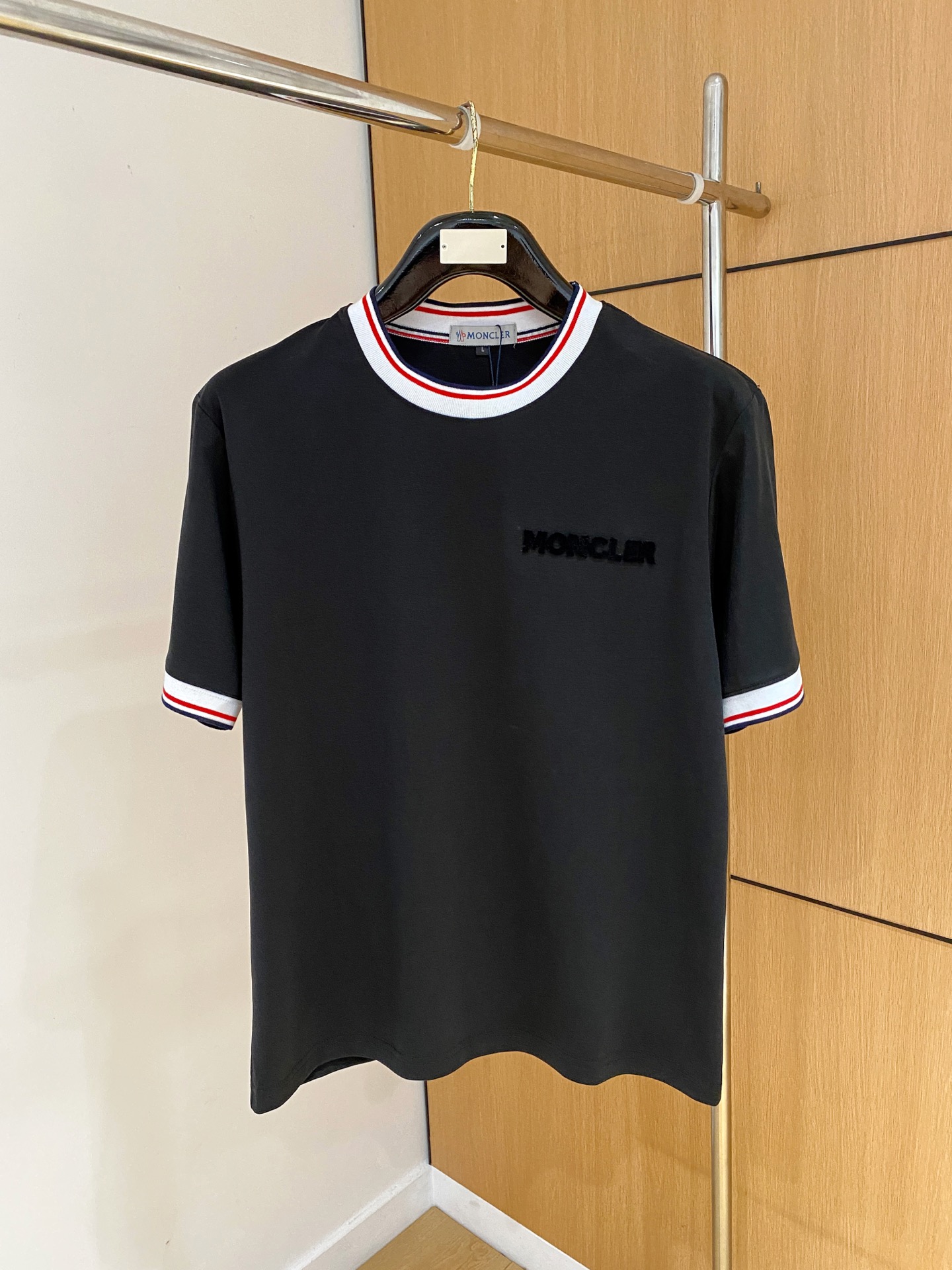 short sleeves